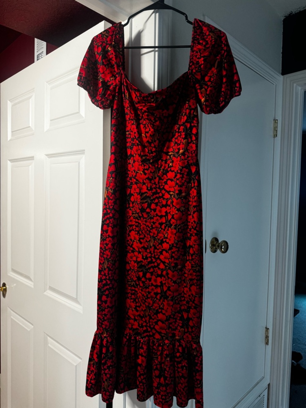 Red Flower Sweetheart Neckline Dress